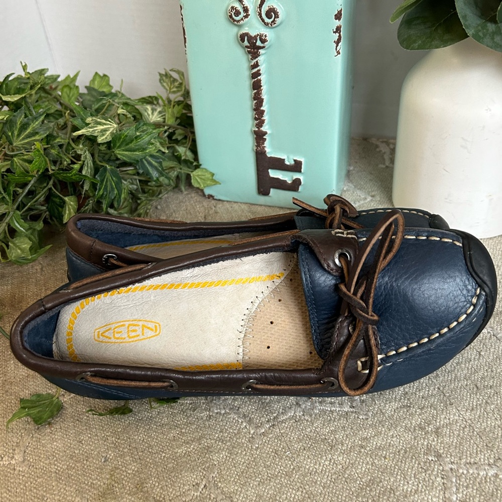 Keen Women's Blue and Brown Loafers - Picture 6 of 10